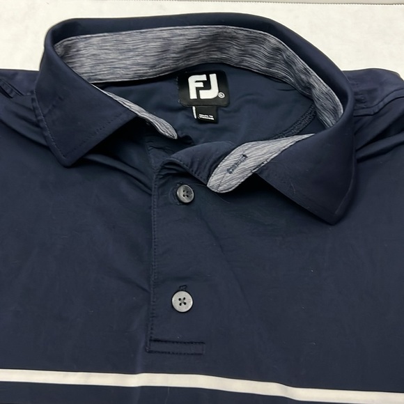 FJ polo size XL - Picture 2 of 5
